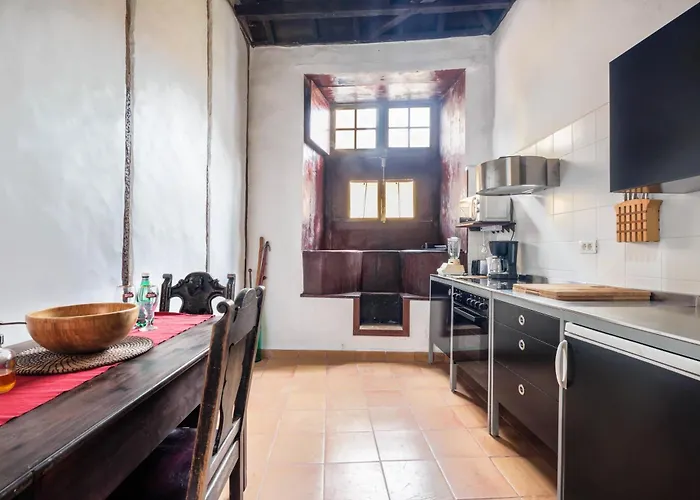 Casa Tradicional Canaria - I *